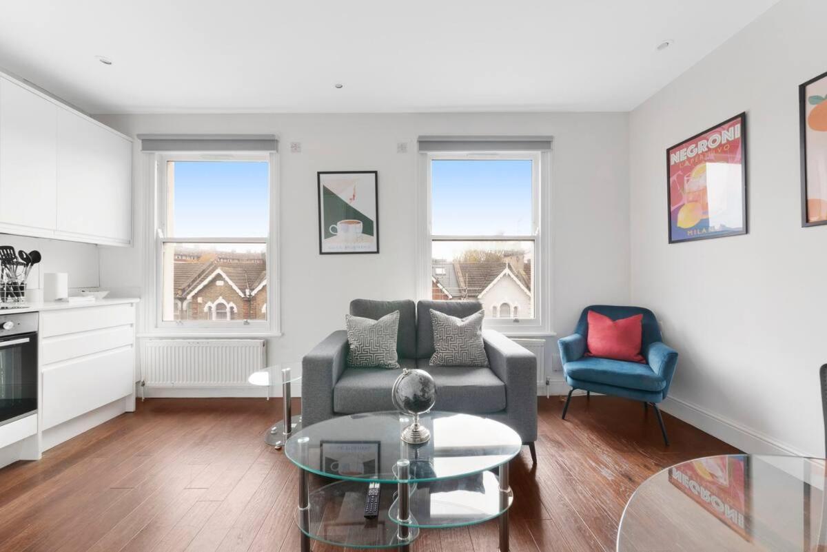 Gillespie Road By Morethanstays Apartment London